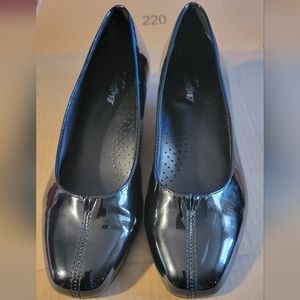 Trotters women shoes